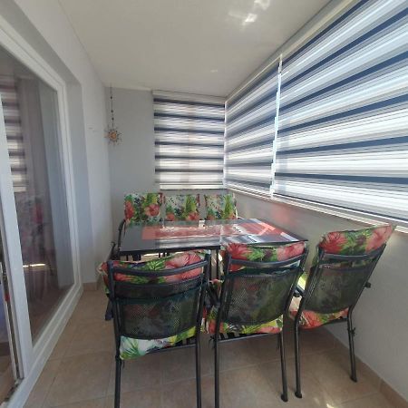 Апартаменти Apartman Jaca Лівно Екстер'єр фото