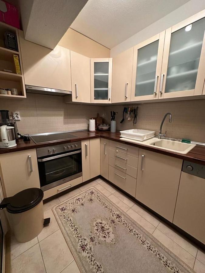 Апартаменти Apartman Jaca Лівно Екстер'єр фото
